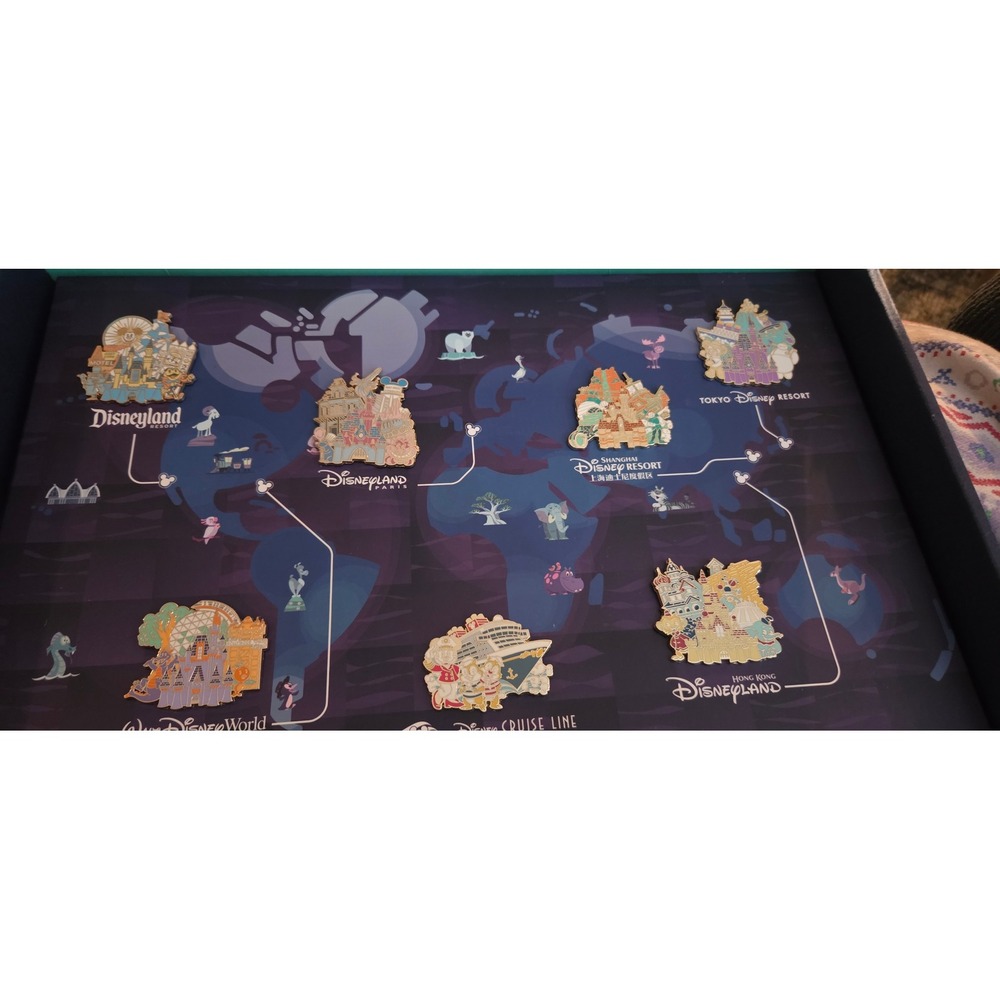 D23 Around the World of Disney Parks Gold Member Pin Set Luggage Tag Kit
